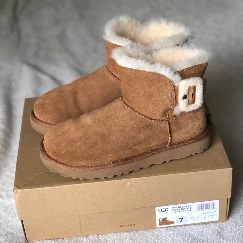 Mini Bailey Fluff Buckle Boots